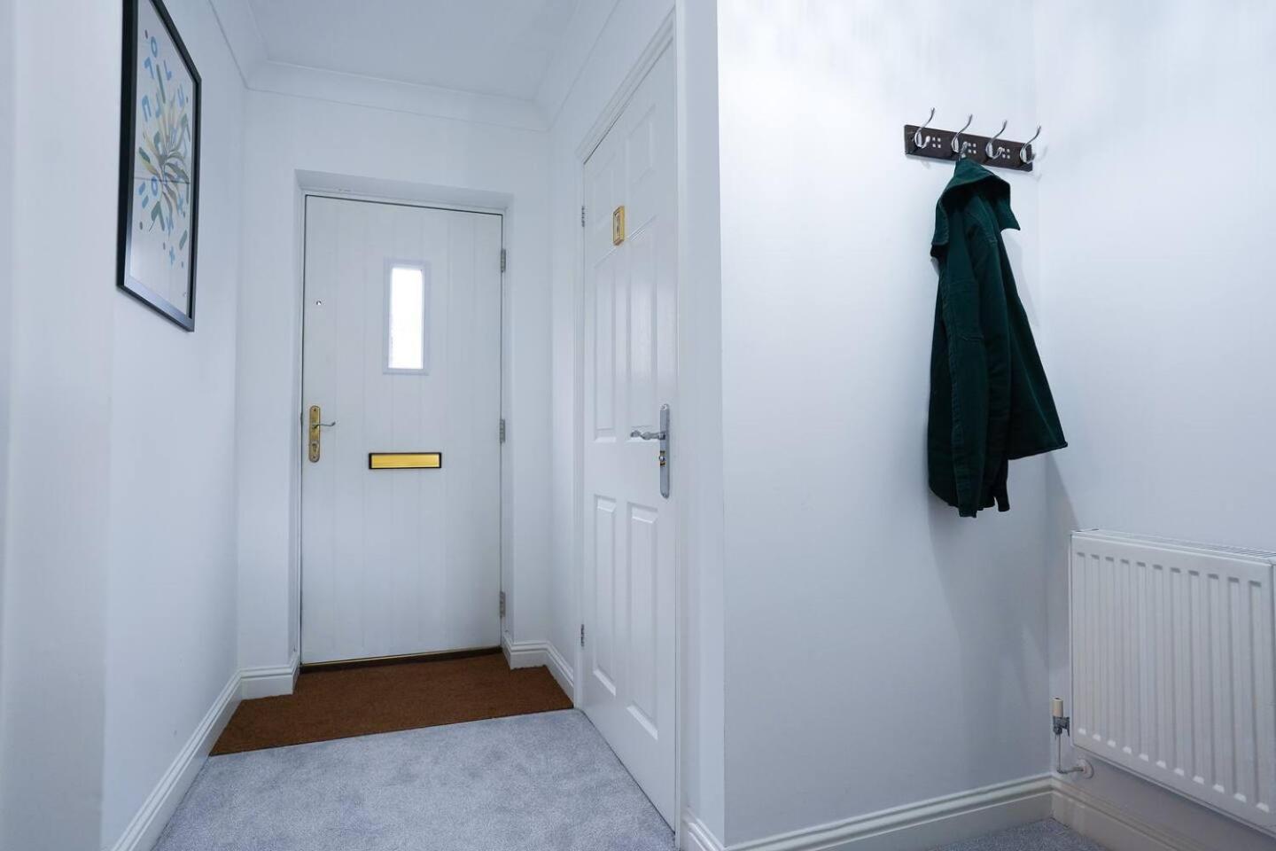 Дом отдыха Harvest Way House Shortlets Уитни